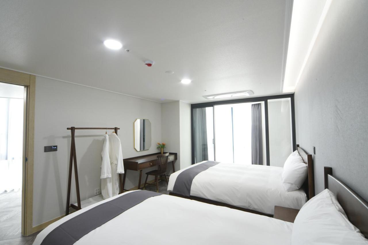 Haeundae Central Hotel Busan Exteriör bild