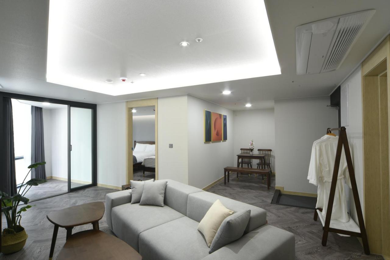 Haeundae Central Hotel Busan Exteriör bild