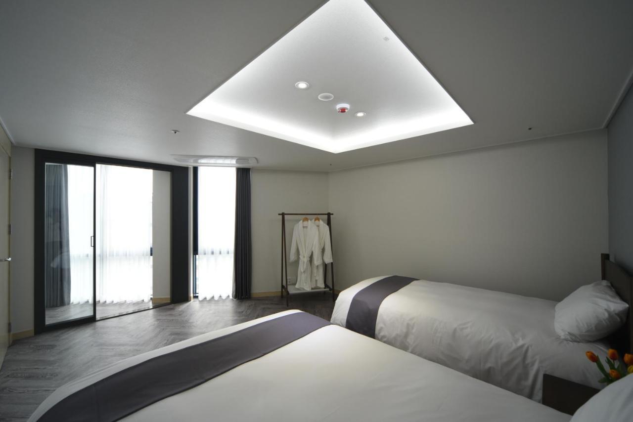 Haeundae Central Hotel Busan Exteriör bild
